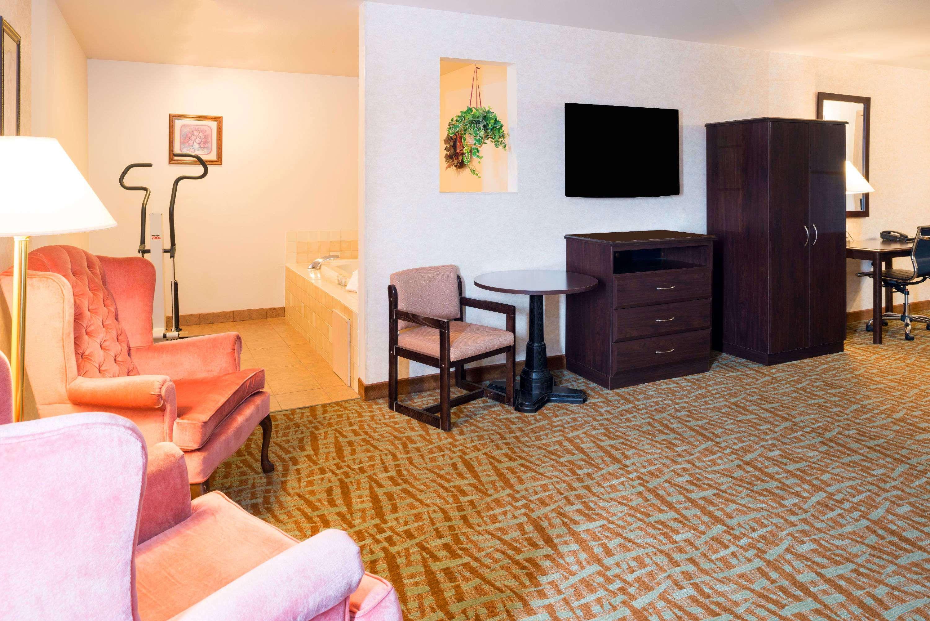 Days Inn & Suites By Wyndham Spokane Airport Airway Heights Dış mekan fotoğraf
