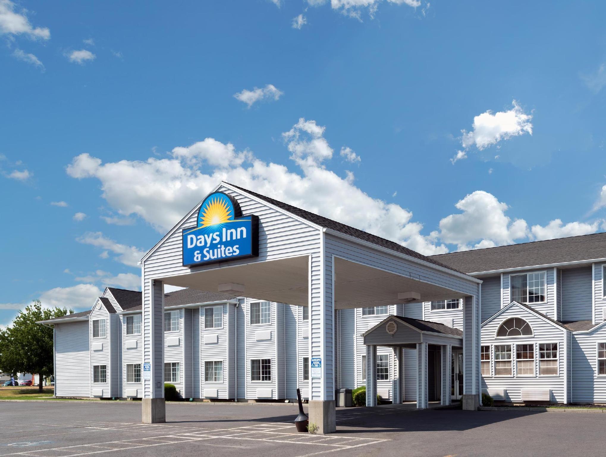 Days Inn & Suites By Wyndham Spokane Airport Airway Heights Dış mekan fotoğraf